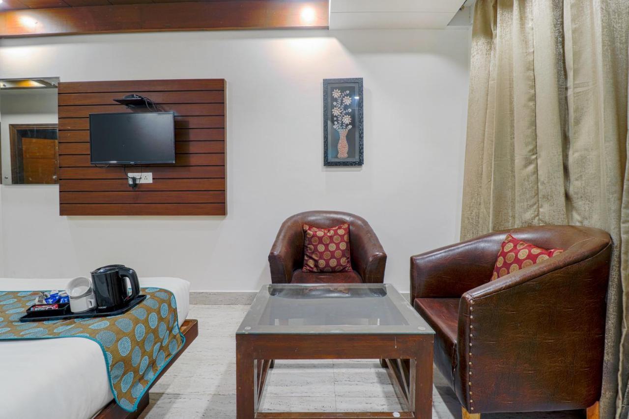 Hotel Silver Line By La Casa Мусори Екстериор снимка