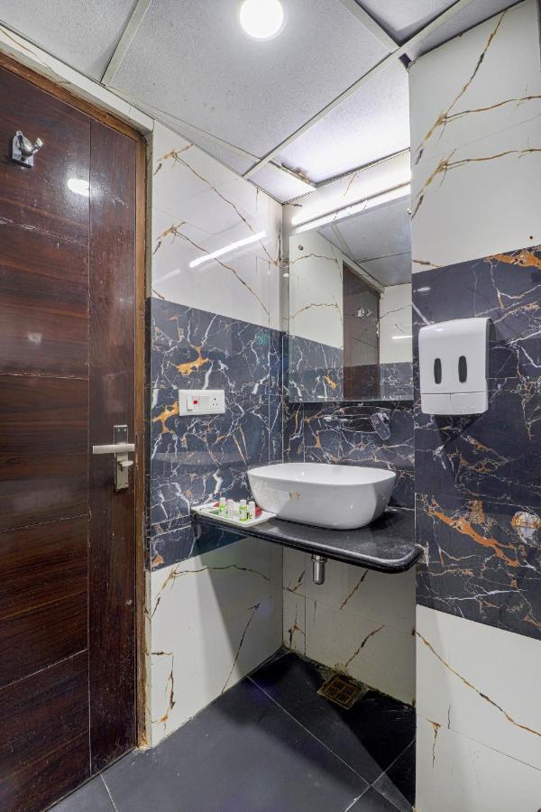 Hotel Silver Line By La Casa Мусори Екстериор снимка